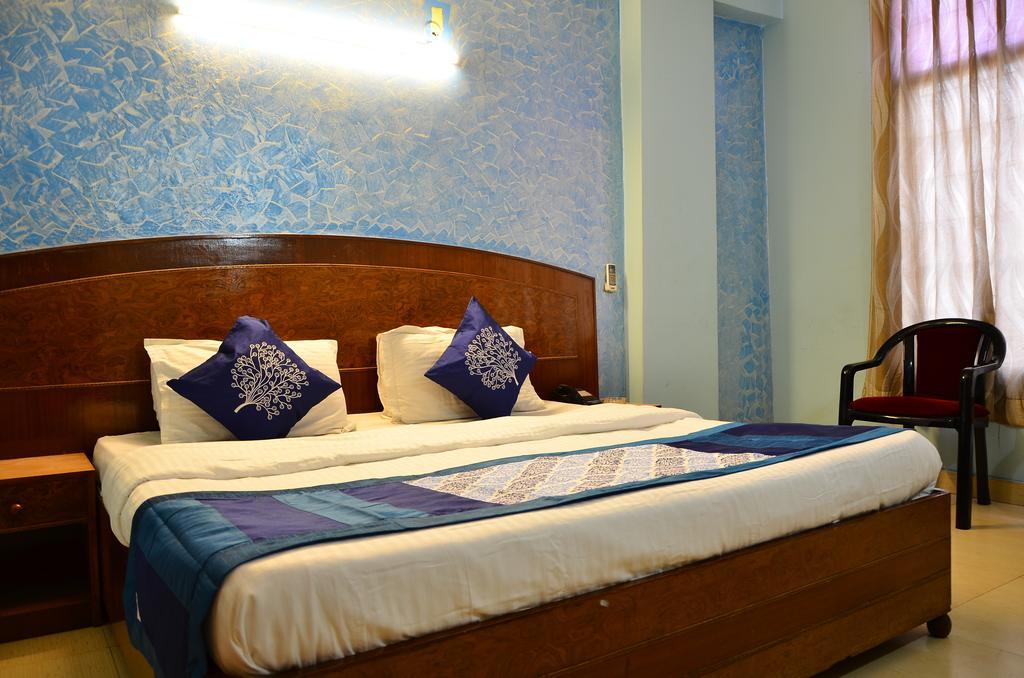 Airport Hotel Paradise International New Delhi Exterior photo